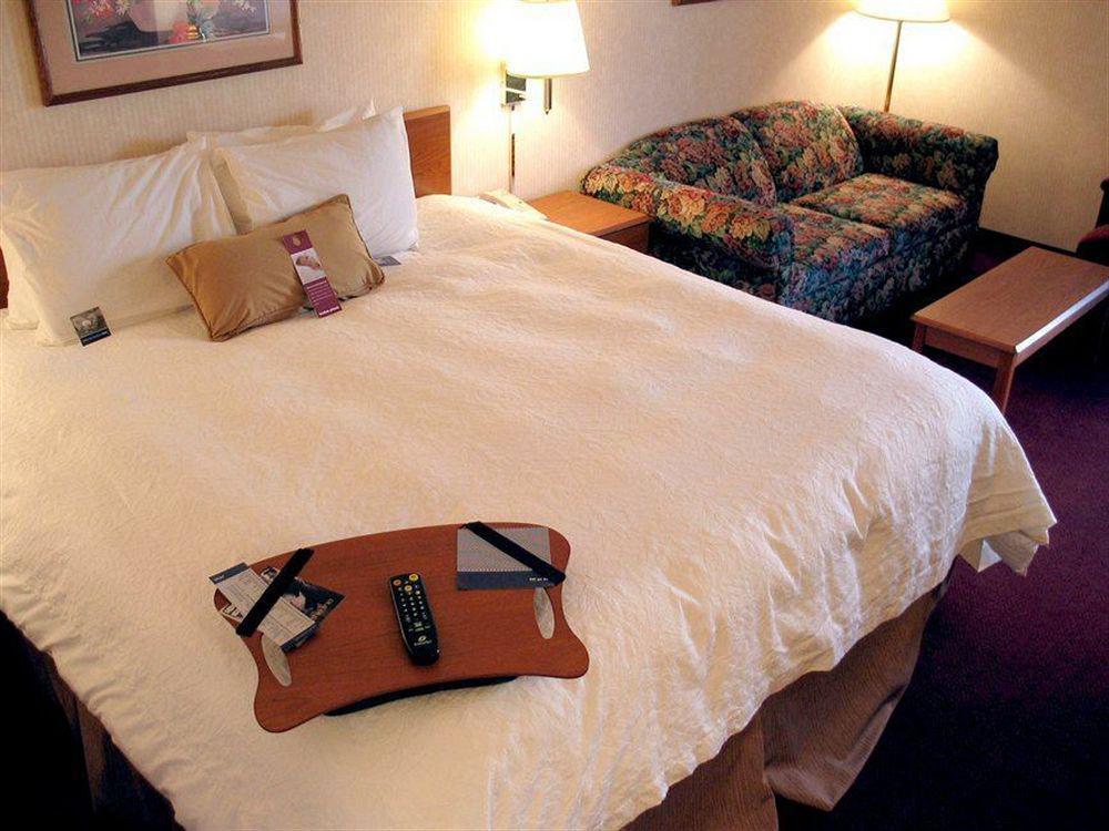 Hampton Inn Altoona Dış mekan fotoğraf